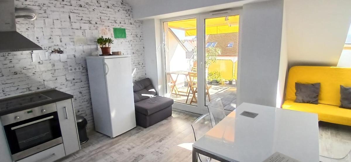 8X8 Tetoter Apartman Segedín Exteriér fotografie